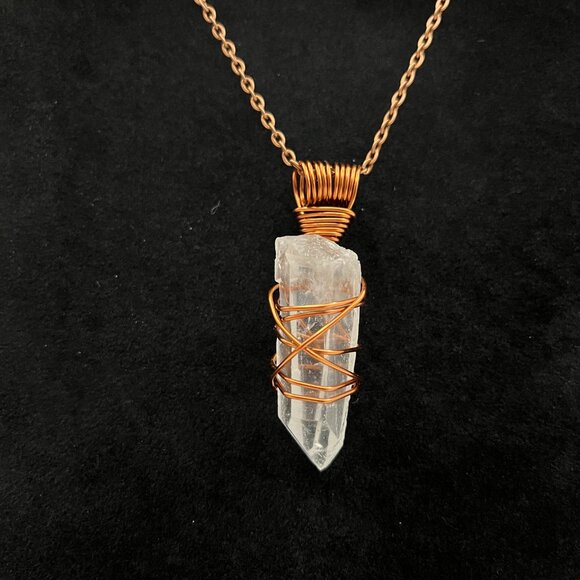 Natural Medium Optical Lemurian Quartz Pendant (Reiki Infused) - Picture 1 of 3